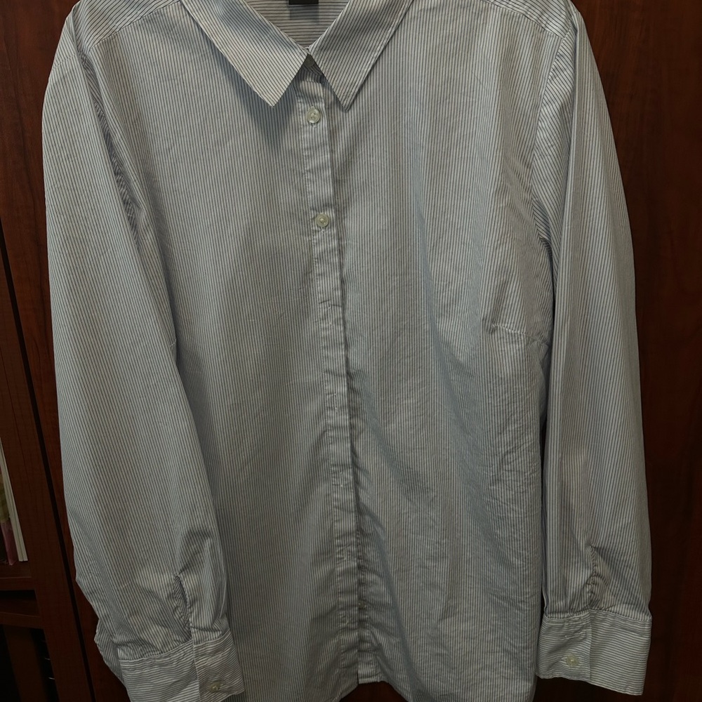 Ann Taylor Elegant Pin Striped Dress Shirt Cotton Blend